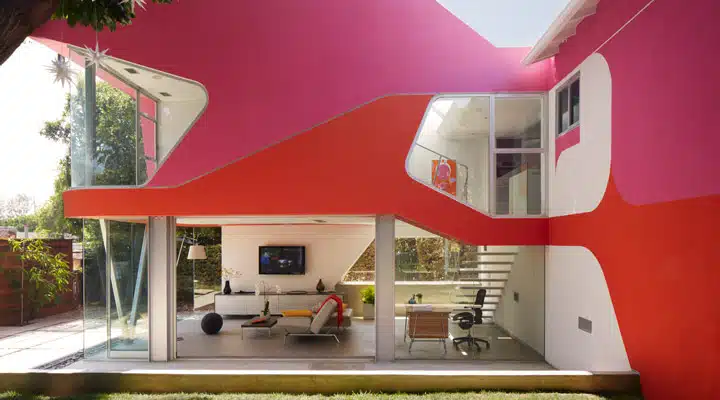 01_bentley_0073 A view of a kitchen