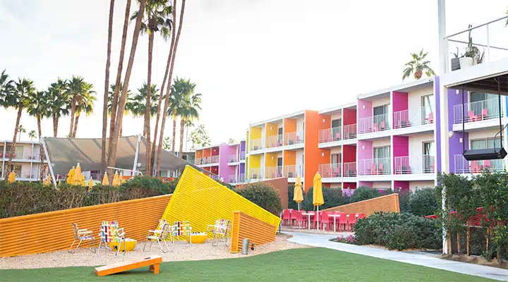 25Grace-Belle-x-The-Saguaro-via-_LorinaDaiana_720x900 A large orange building