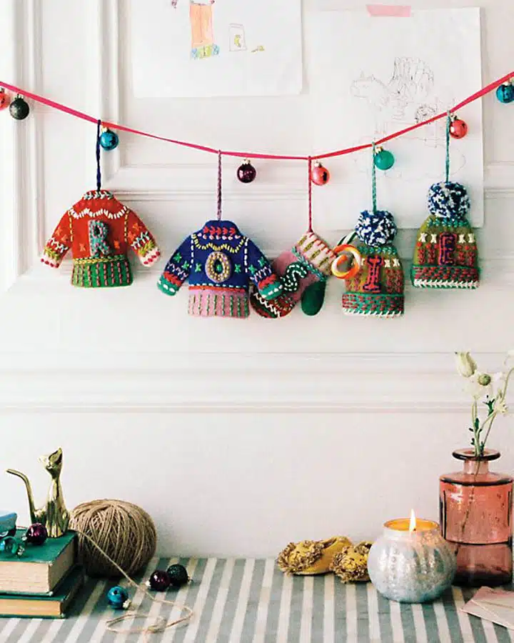 47703343_901_b20_anthropologie-720x900 A vase of flowers on a table