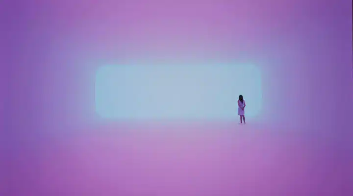 5-720x400 A blurry image of a person