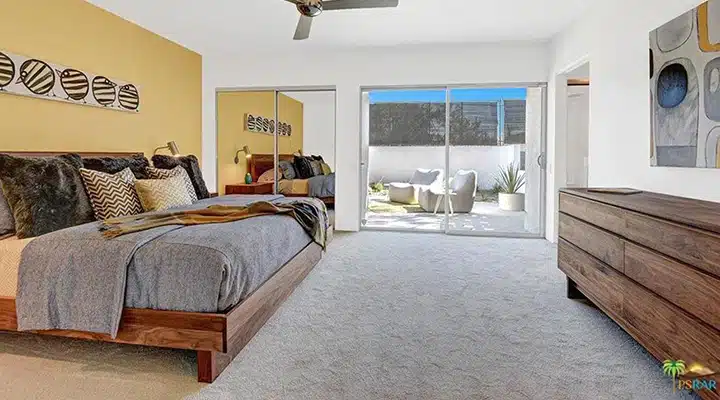 5aa0c18671a60943c852be77-720x400 A living room filled with furniture and a fireplace