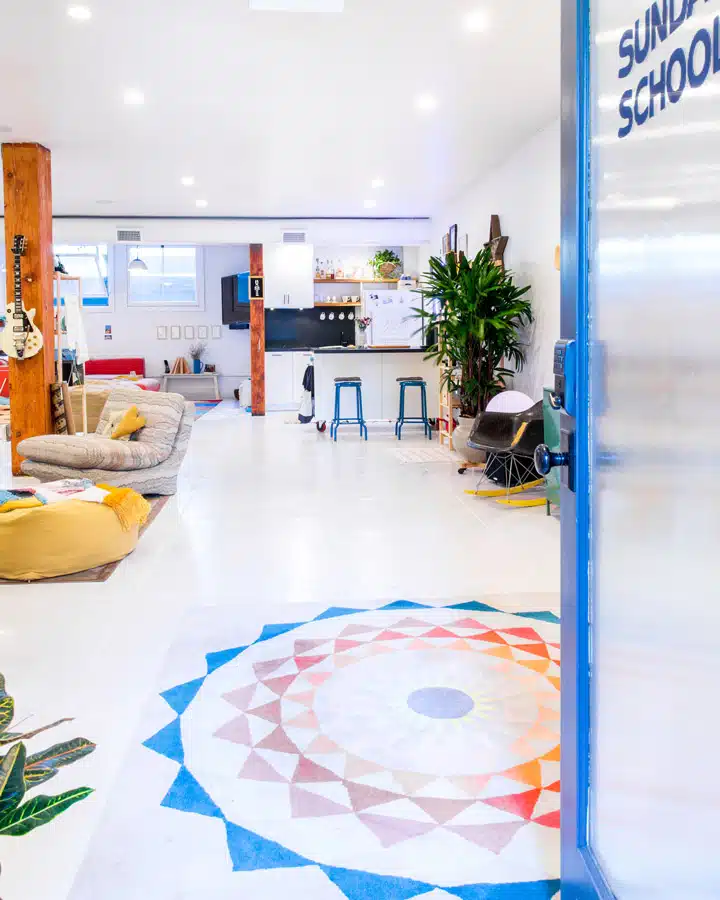 ATRS0015 Una mesa de comedor