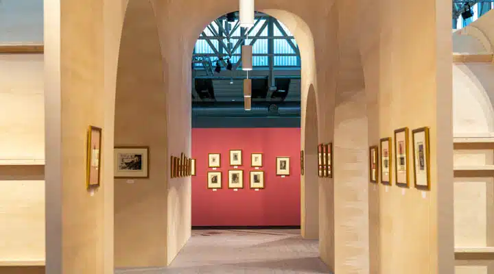 Anders_Zorn_Antikm_ssan_Foto_av_Jonas_Sveningsson__1_-720x400 A large room