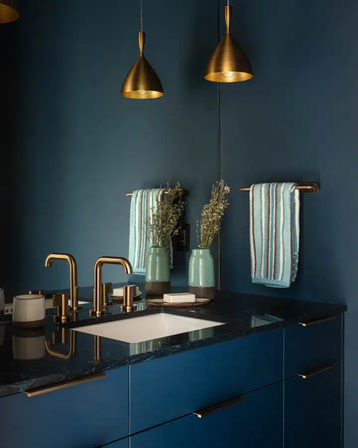 Bath_3-720x900 A lamp that is on a table