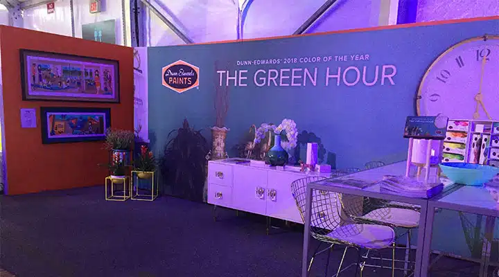 CAMP-booth_720x900 A person in a purple room