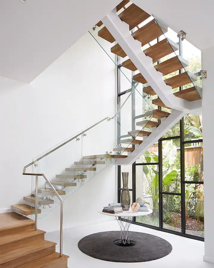 D-E_Design_Process_White A large room