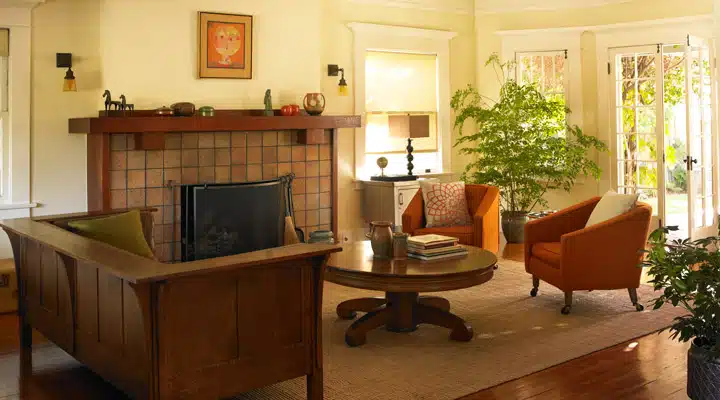 DE_Josette_LivingroomV1FF Un salón lleno de muebles y un gran ventanal