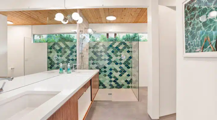 DSC00566-720x400 A kitchen with a sink and a window