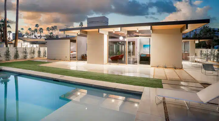 DSC04225 A view of a kitchen