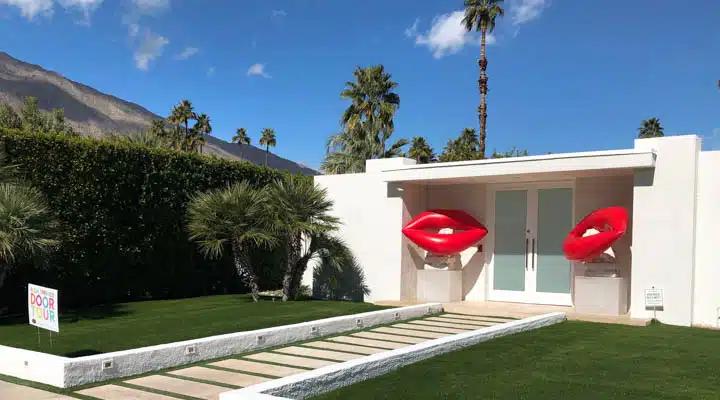 Door_Tour_7-720x400 A clock sitting in the grass