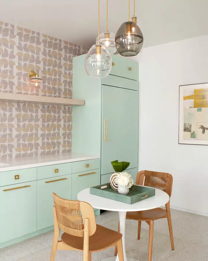 DunnEdwards_02282020_6322-720x900 A kitchen with a table in a room