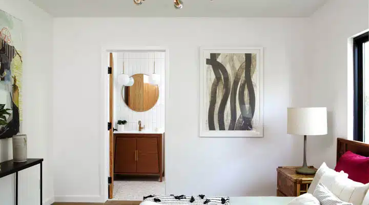 DunnEdwards_061820_0333-720x400 A living room filled with furniture and a flat screen tv