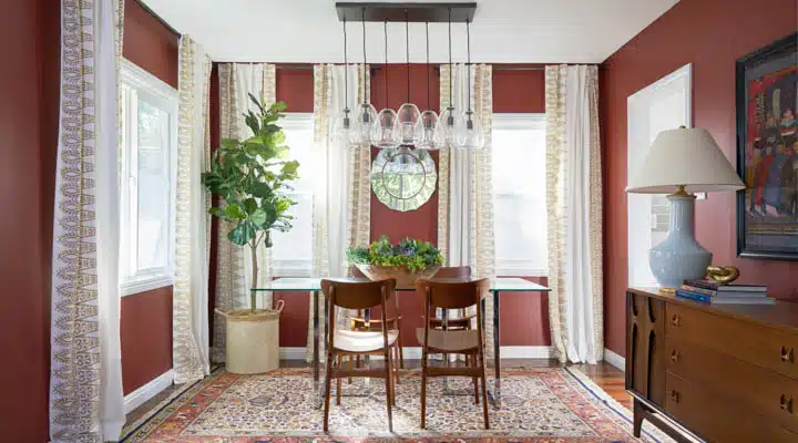DunnEdwards_09262018_diningroom_0905-720x400 A room filled with furniture and a large window