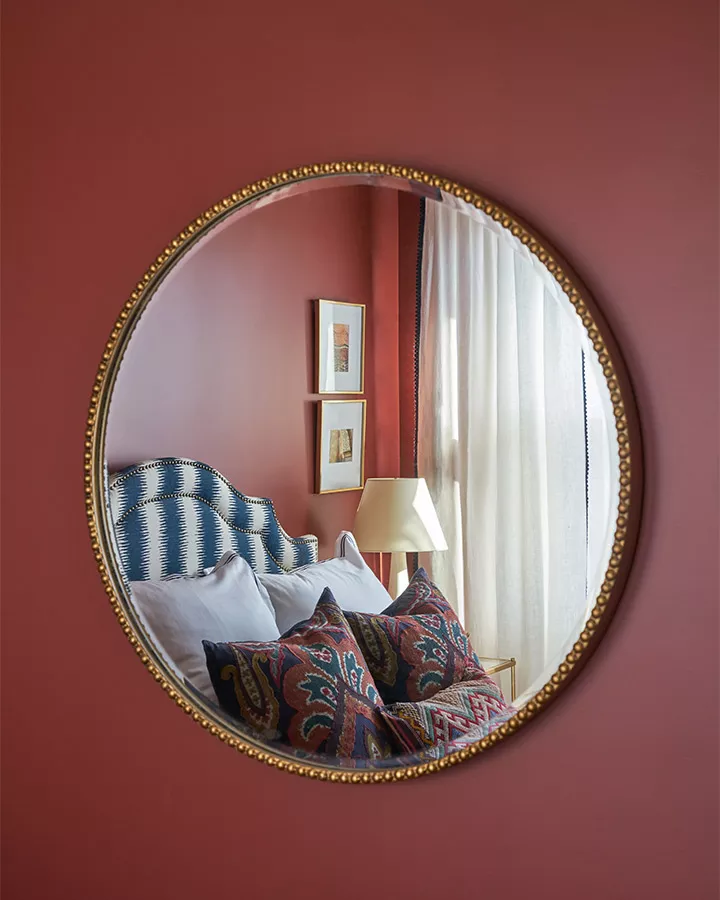 DunnEdwards_09262018_samantha_0642-720x900 A bedroom with a large mirror