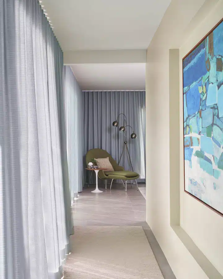 DunnEdwards_111520184438-720x900 A living room with a shower curtain