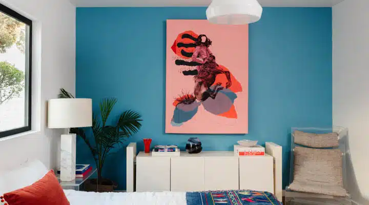 DunnEdwards_LosDiegos_100920_0488-720x400 A living room filled with furniture and a flat screen tv