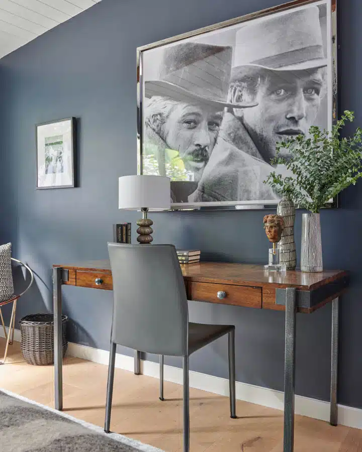 DunnEdwards_Raskind_052020190542-720x900 A screen shot of a living room