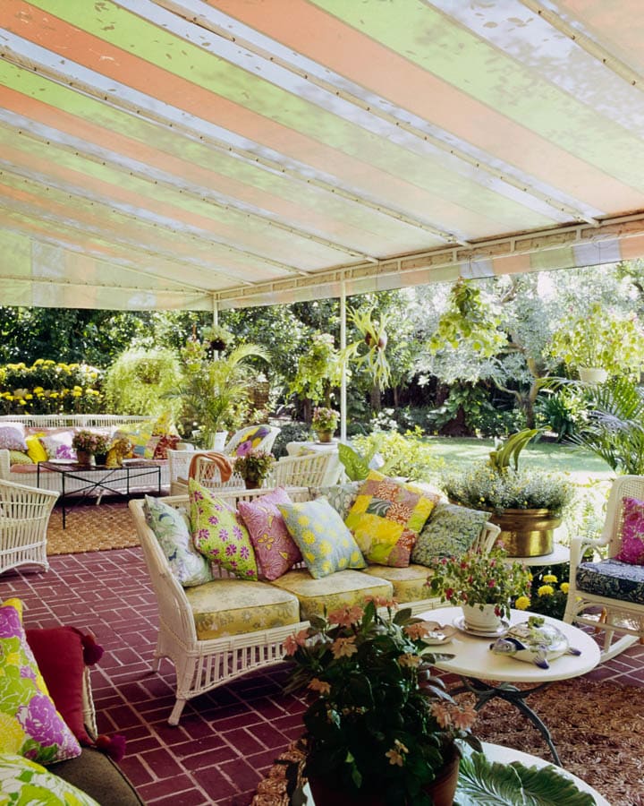 GettyImages-1161596097-720x900 A vase of flowers on a table