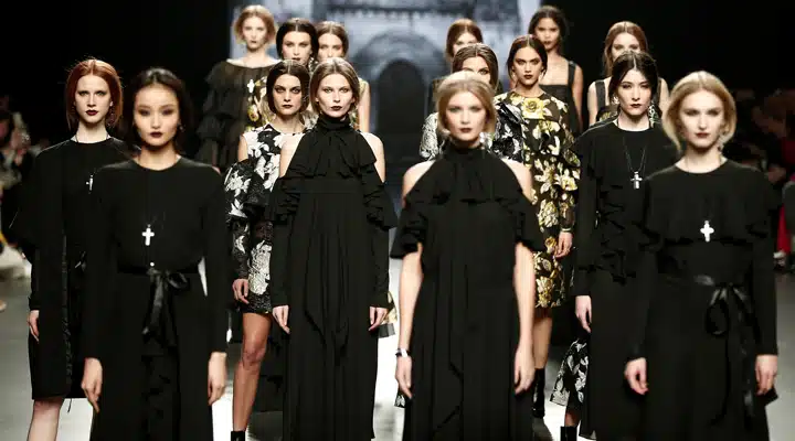 GettyImages-511422494_master Xu Liu et al. posing for a photo