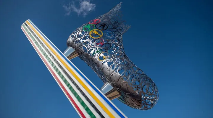 GettyImages-912891740_comp_1024 A person flying through the air