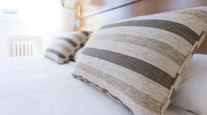 Hotel-Bed A pillow on a bed