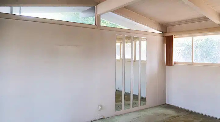 IMG_1015-720x400 A room with a large window