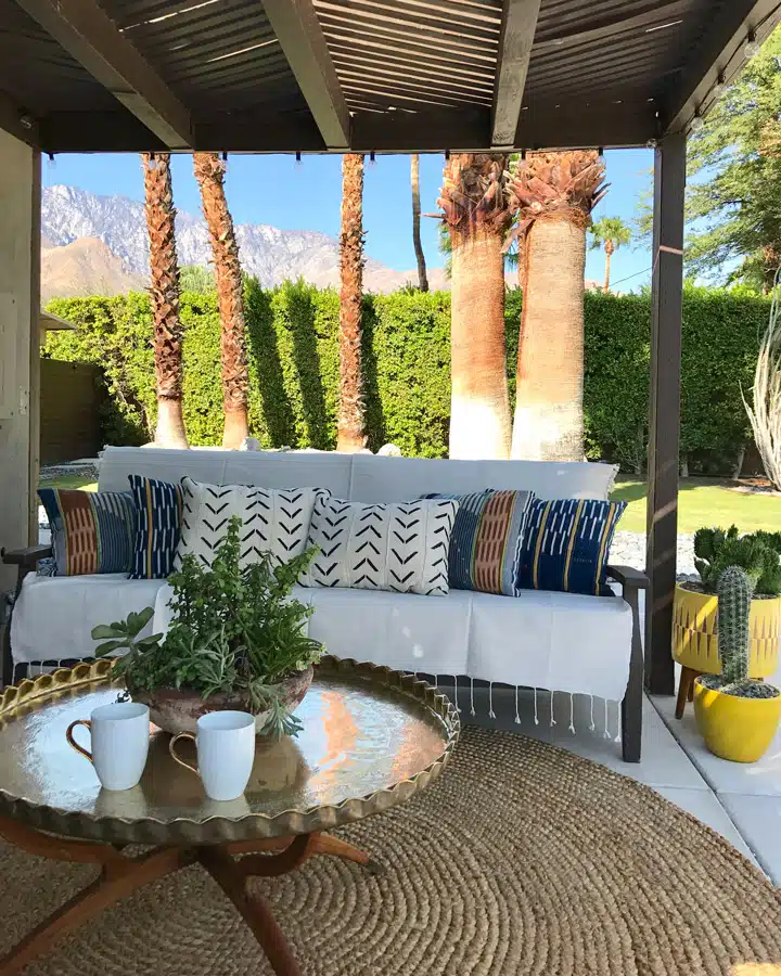 IMG_2693 A dining room table