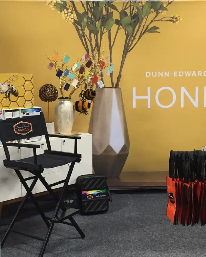 IMG_5170 A vase of flowers on a table