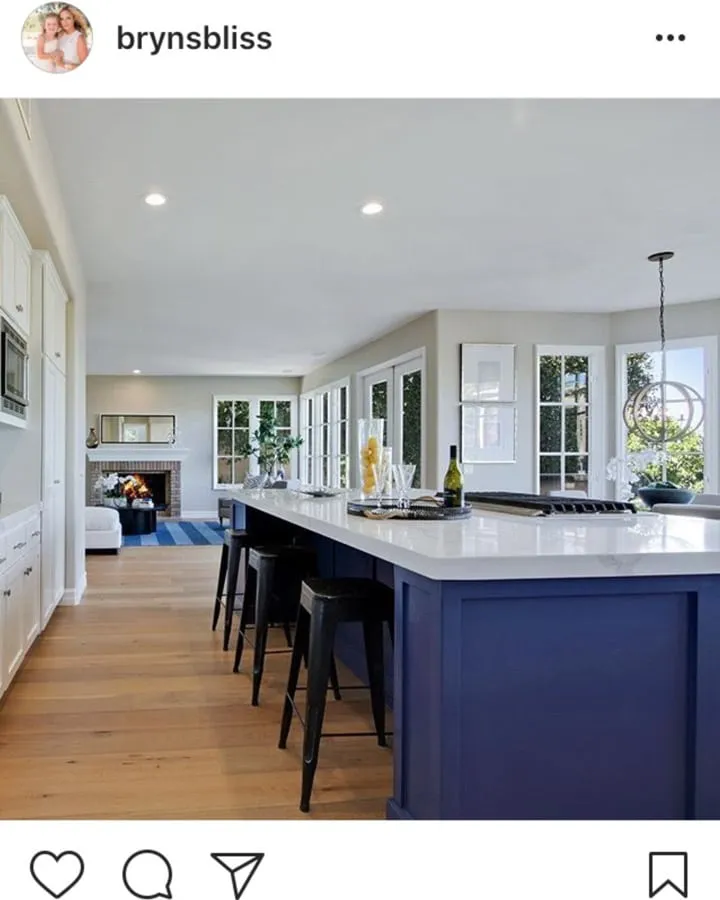 IMG_6656.png A large room