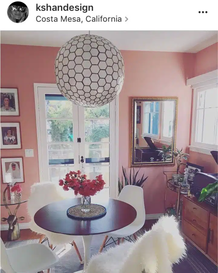 IMG_6658.png A living room filled with furniture and a large window