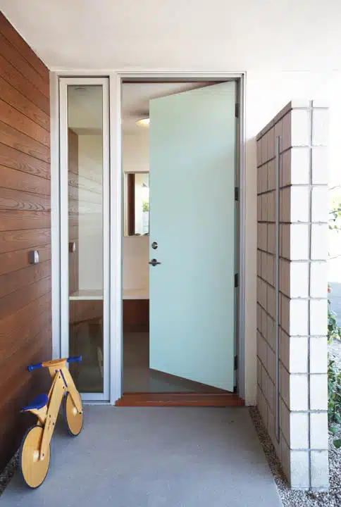 IMG_7824-c-720px A close up of a door