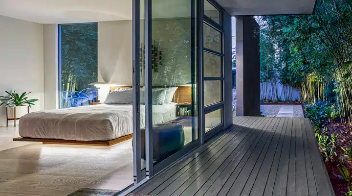 KBS-Marina-Model-3 Una cama doble en una habitación