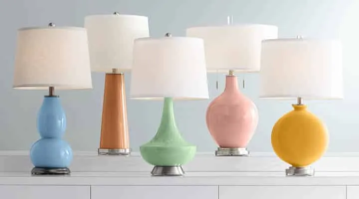 Lamps_Plus_Dunn-Edwards_Group3-720x400 A lamp that is sitting on a table