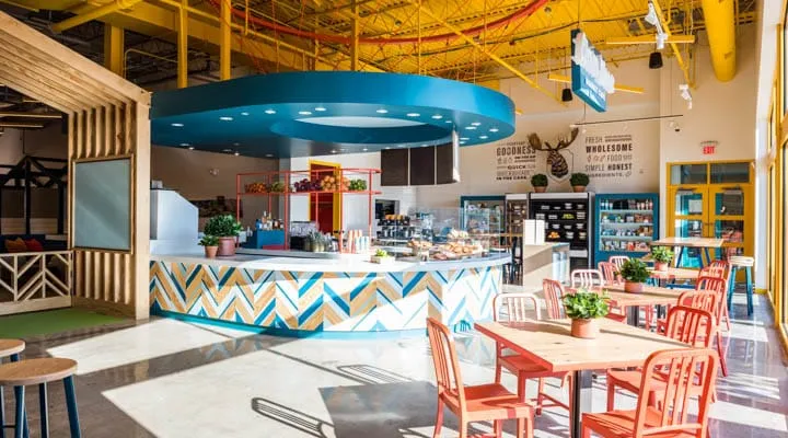 Lodgic_champaign_interiors_lowres_unretouched-1-720x400 A dining room table