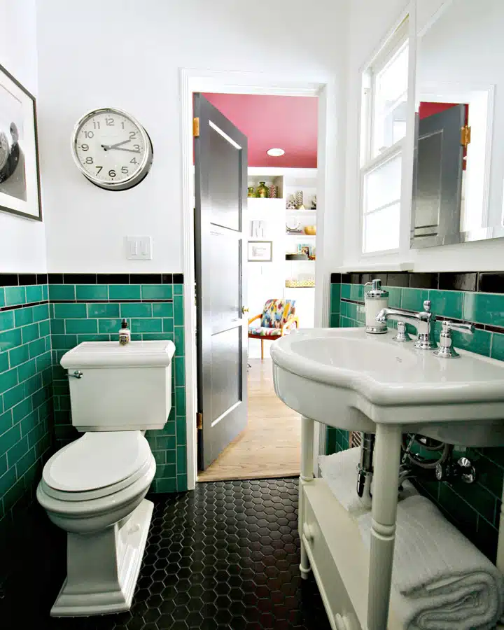 _MG_9645 A room with a sink and a mirror