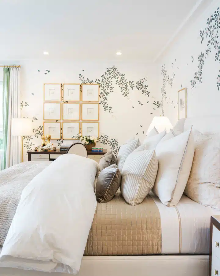 Master_Bedroom_1_-_Robert_Frank_Interiors-720x900 A bedroom with a large bed in a room