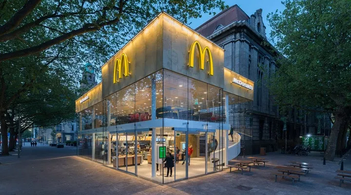 Mei_McDonalds_JeroenMusch_4414 A close up of a street