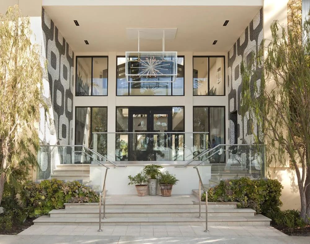 Oceana_1 A view of a house