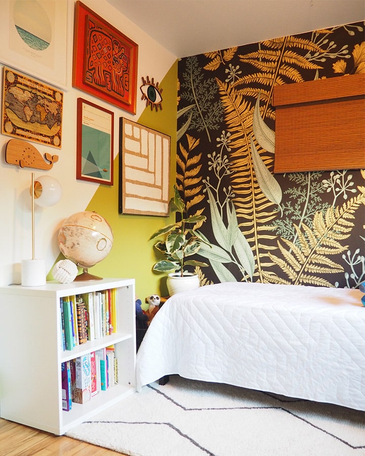 Contrast to the black, leafy green mural