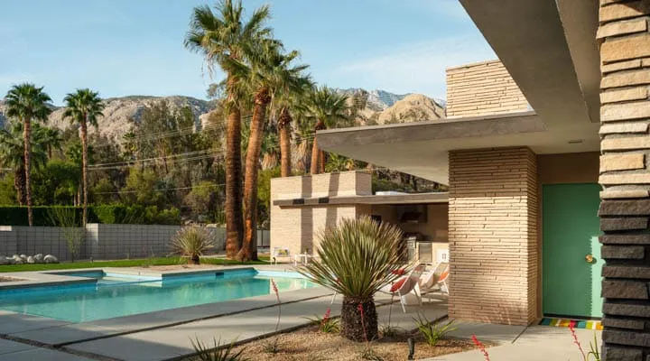 Pool_4-720x400 A pool next to a building