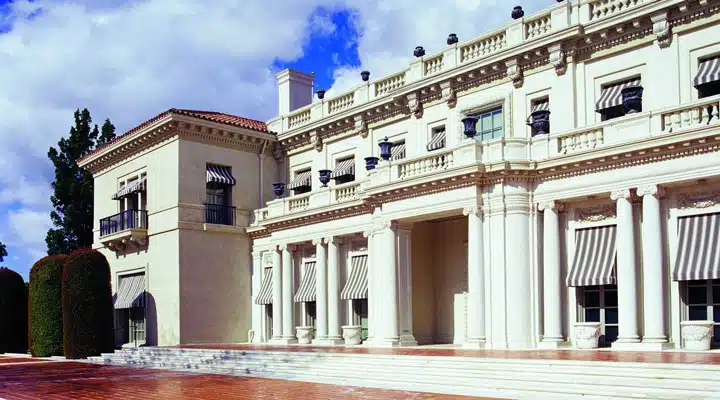 SouthTerrace A large building