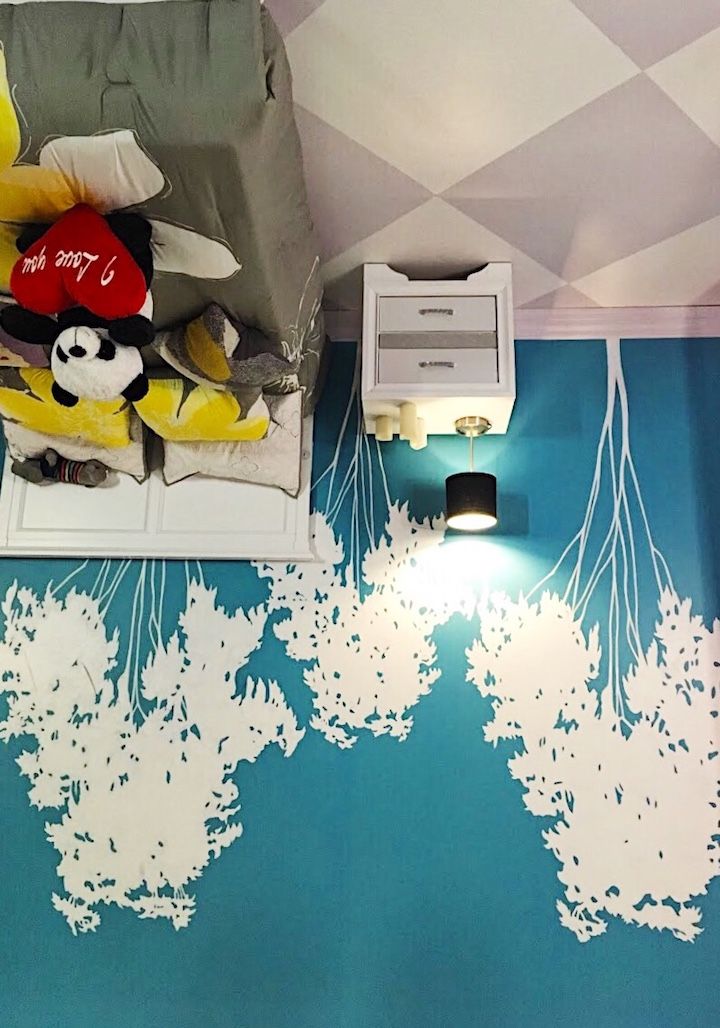 Upside_Down_Room A screenshot of a computer