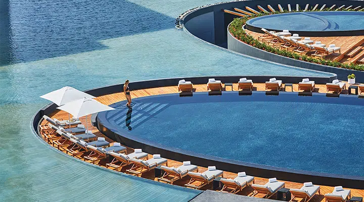 Vicery-Los-Cabos_02-720x400 A boat on a body of water