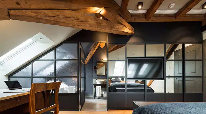 hl-6-720x400 A dining room table in front of a window