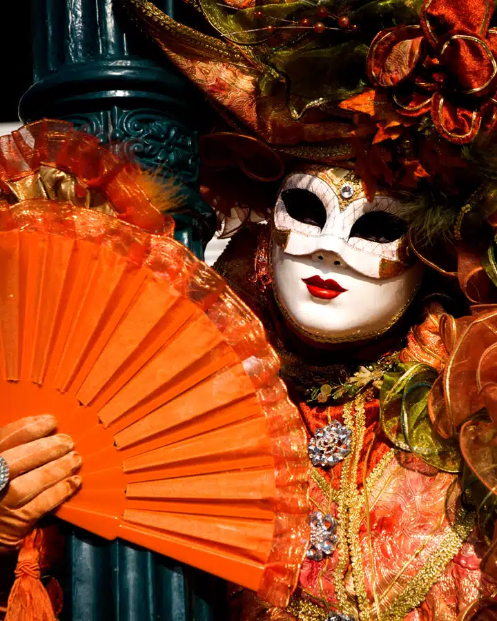 iStock-509424072 Primer plano de un paraguas de colores