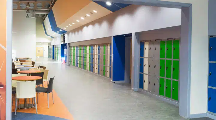 iStock_19677824_LARGE A large empty room