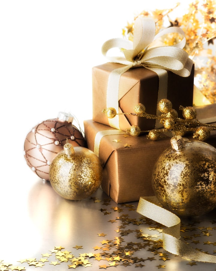 iStock_27395125_LARGE A vase of flowers on a table