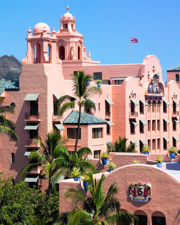 lux376ex-153431-Exterior-High A group of people standing in front of a building