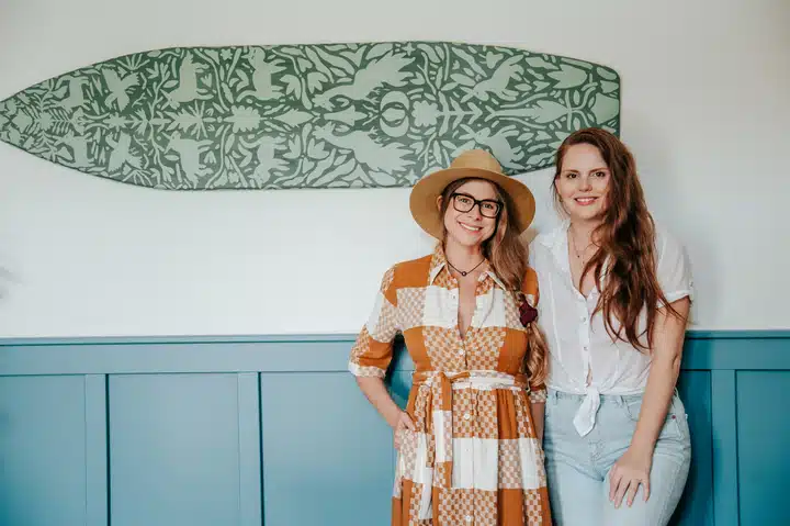 DSC_0476 A person standing posing for the camera