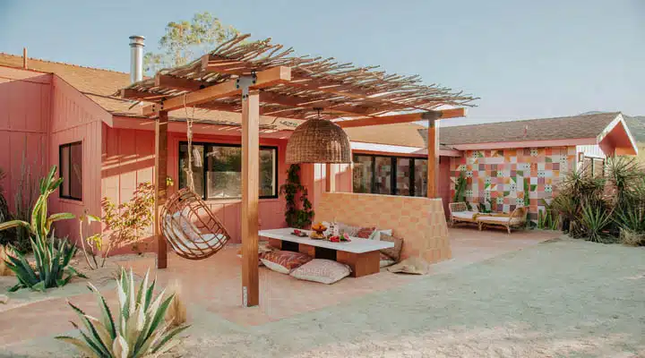 DSC_5979-720x400 A house with trees in the background